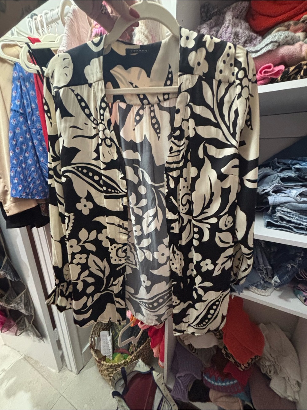 T Tahari Black & White Floral Open-Front Long Sleeve Dress